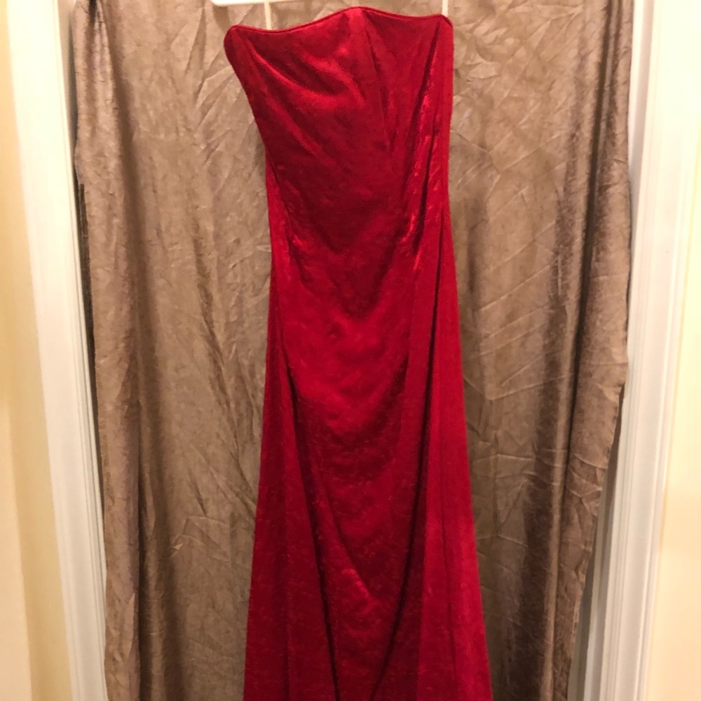 Beautiful strapless red formal gown
